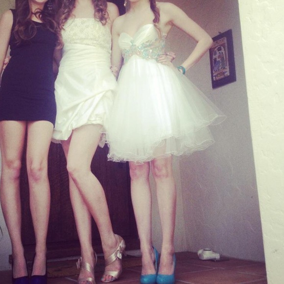 Prom Dress! - Picture 3 of 4