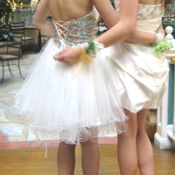 Prom Dress! - Picture 4 of 4