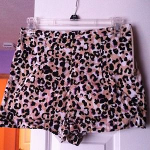 High wasted shorts