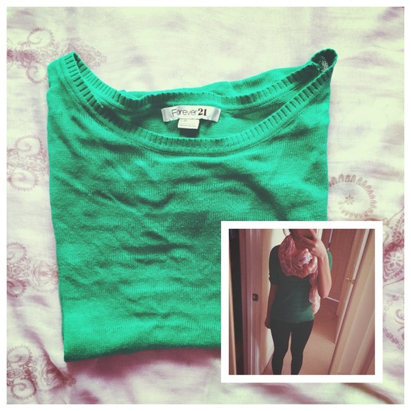 Emerald Green Sweater - Picture 1 of 3