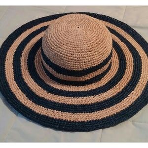 Lacoste Women's Wide Brim Hat