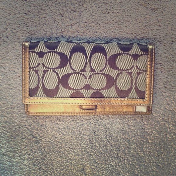 Coach check holder, classic print.