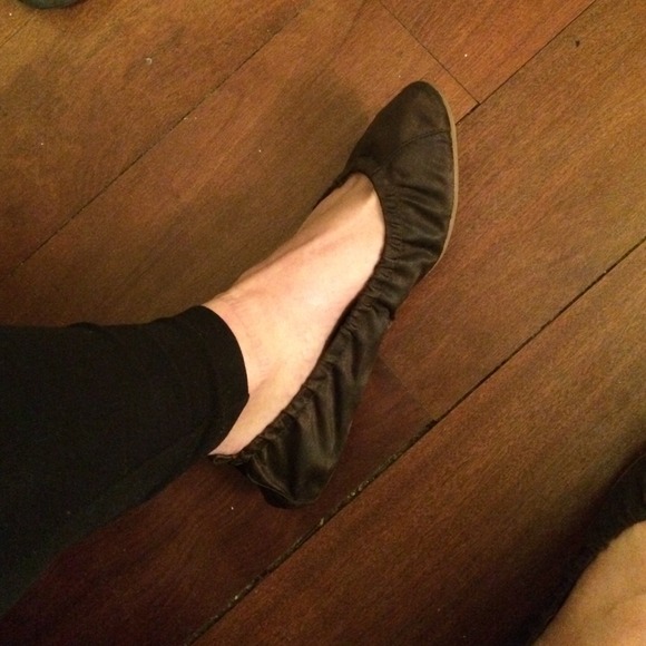 Brown Ballet Flats - size 8 - Picture 2 of 2