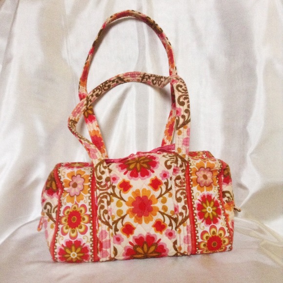 Vera Bradley Bags - Vera Bradley Folkloric Small Barrel Bag NWOT Vera Bradley Bags - Vera Bradley Folkloric Small Barrel Bag NWOT