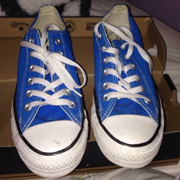 Blue converse
