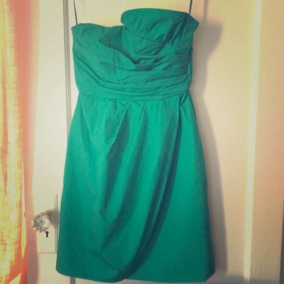 J. Crew Dresses & Skirts - J. Crew Emerald Green Strapless Dress