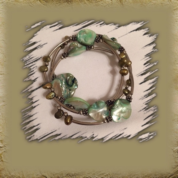 Turquoise and olive pearl bracelet