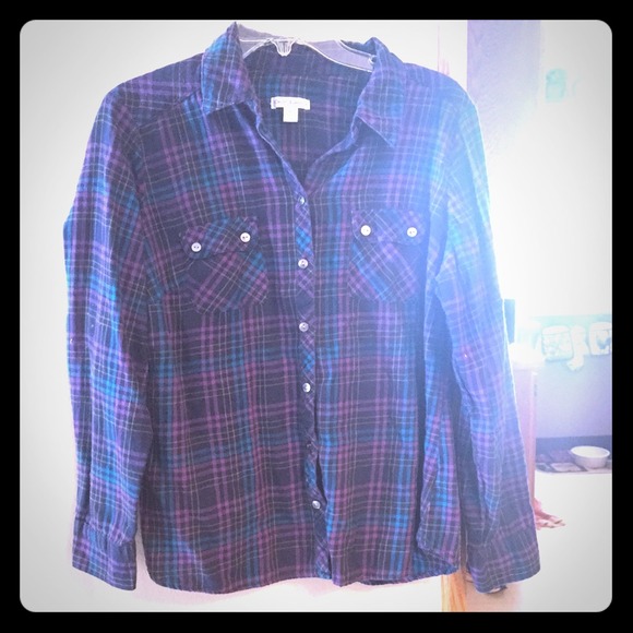 Croft & Barrow Tops - SOLD💕💕💕💕💕PLAID SHIRT🍀