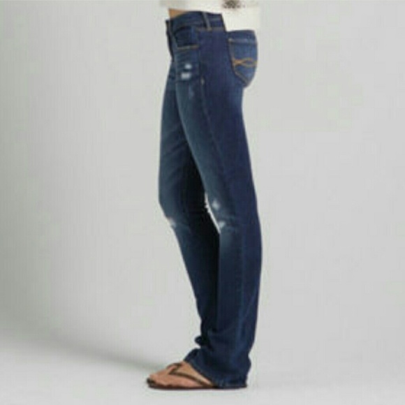 🆕 NWT A&F Destroyed Dark Wash Denim Jeans