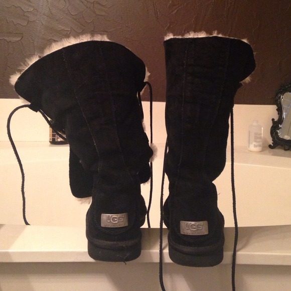 💙UGGS BLACK💙