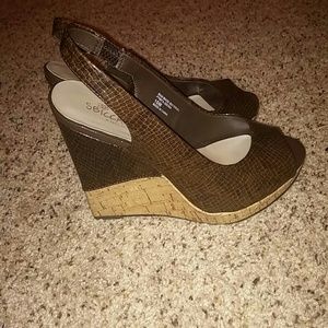 Peeptoe, sling back wedges
