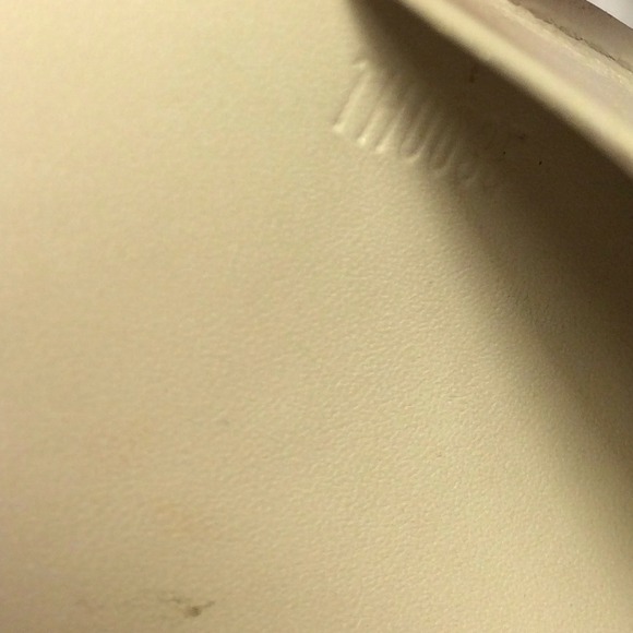 Louis Vuitton Vernis Cardholder - Picture 2 of 4