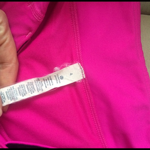 SOLD ! Lululemon Paris Pink Speed Shorts - Picture 3 of 3