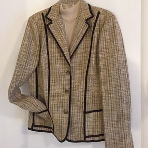 Jones New York cotton/linen blazer.