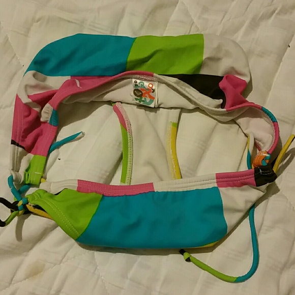 Bikini - Picture 2 of 3