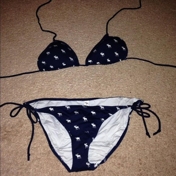 Navy bikini and bra top