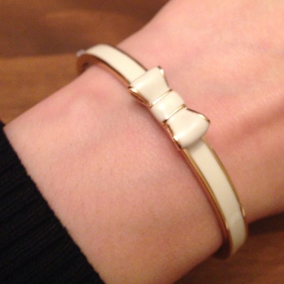 Sold in a bundle - Picture 2 of 4