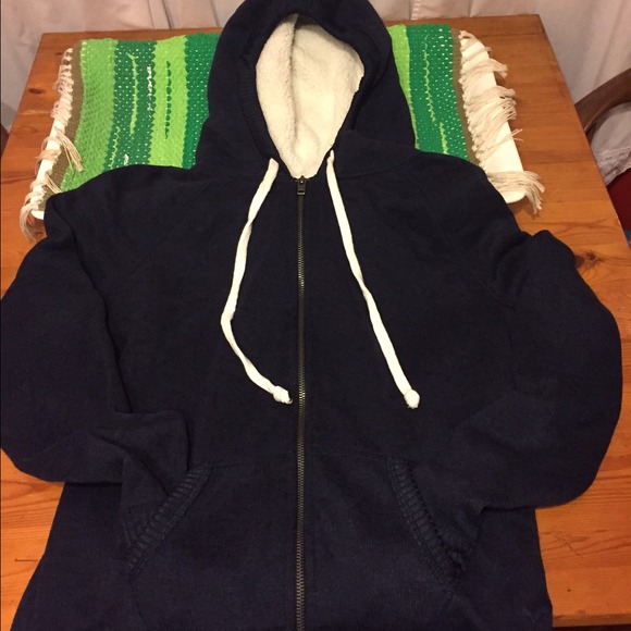 Dark blue AE sweater