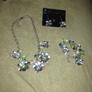 Green and blue stone floral set