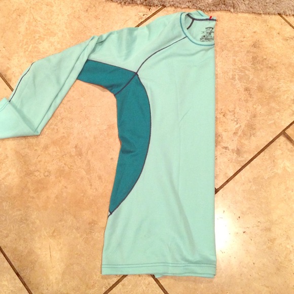 patagonia mint longsleeve