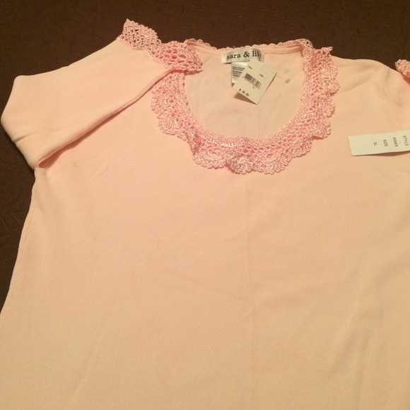 Pink top - Picture 2 of 4