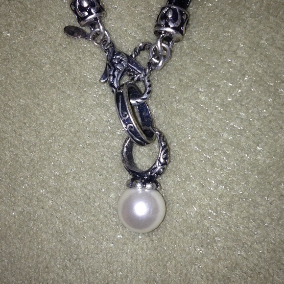 Multiway necklace.