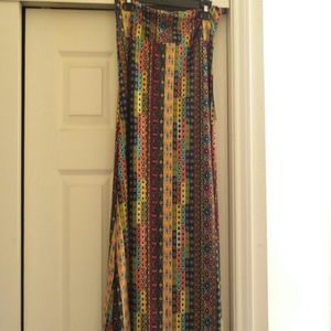 Beautiful long soft flowing flip waist maxi skirt