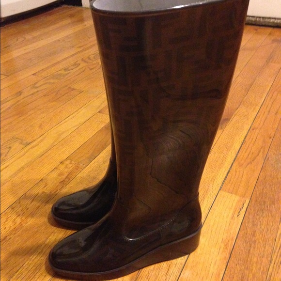 FENDI Shoes - Fendi Brown Zucca Rainboot