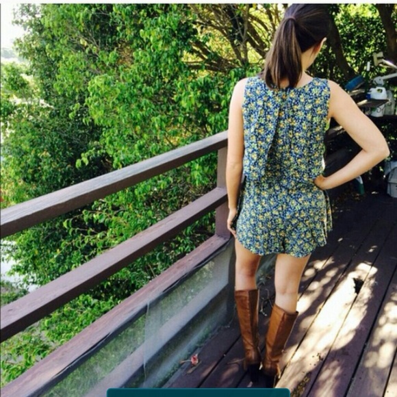 Floral romper - Picture 3 of 3