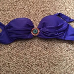 Strapless bathing suit