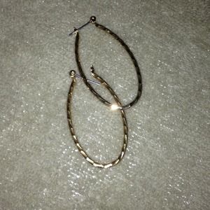 Gold tone thin hoop