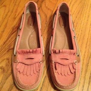 Sperry top sider boat shoes