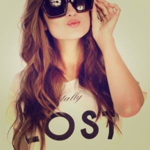 Easy breezy fashion tee