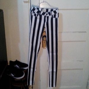 Striped black and white skinny jeans