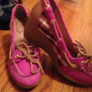 Sperry top sider heels