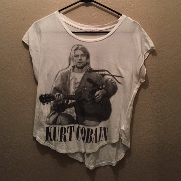 Kurt Cobain T-shirt 🔥HOT