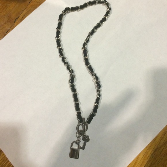 Guess necklace