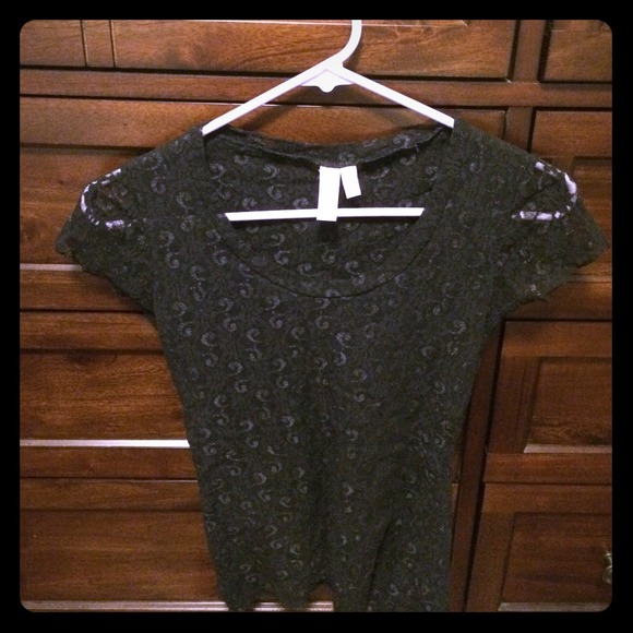 Sweet Pea black lace top (small)