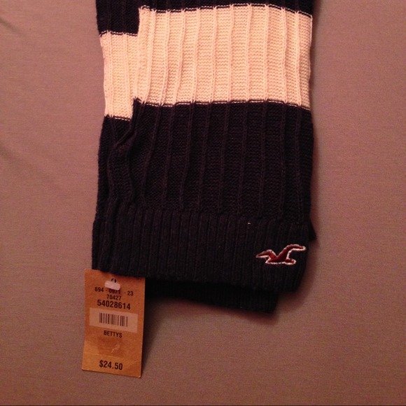 Navy blue & white Hollister Leg Warmers Brand New