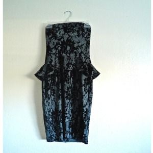 Brand new Betsey Johnson strapless velvet dress!!