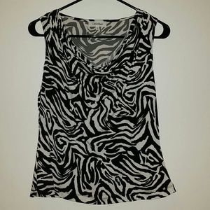 Sold in bundle Business top