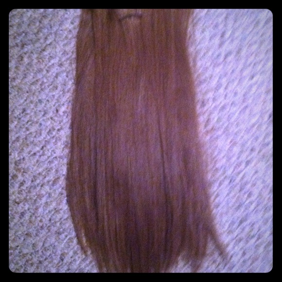 18' Chestnut brown clip in extensions