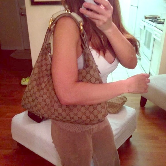 Gucci bag!! Price is firm. Well taken care of.