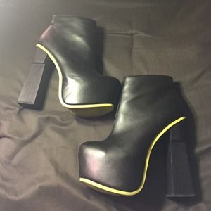 Docle Vita Platform Booties