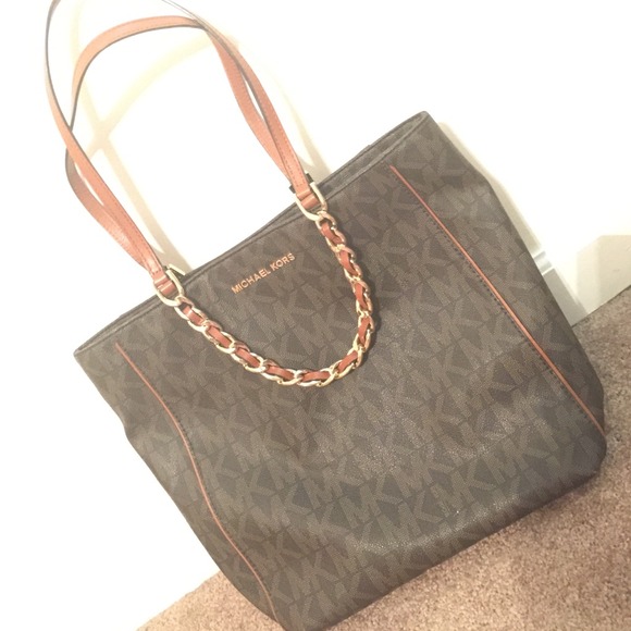 MICHAEL Michael Kors Handbags - MICHAEL Michael Kors Brown Leather Handbag