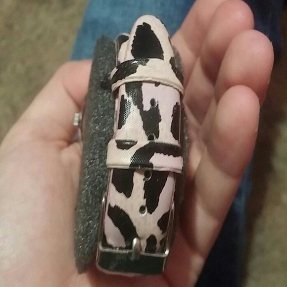 Hello Kitty Watch - Picture 2 of 4