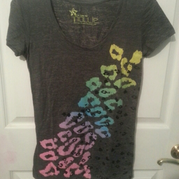 Dark grey neon rainbow leopard print t-shirt