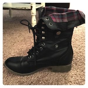Rampage combat boots