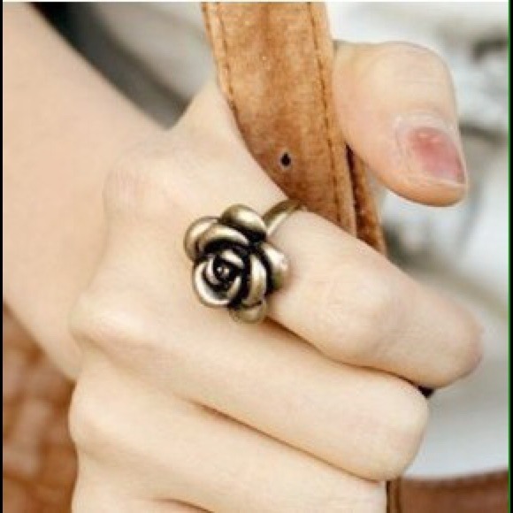 🆕 Rose Ring