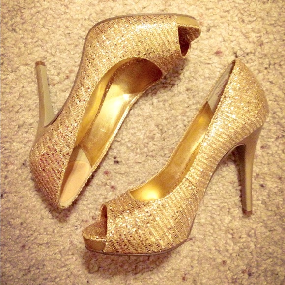 Nine West gold glitter heels